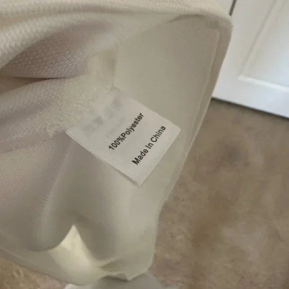 NWT Tuckernuck Marguerite White Off the Shoulder Blouse - Picture 14 of 14